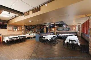 Muldoon's Irish Pub, irish pub, Newport Beach
