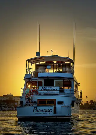 Paradiso Yacht Charters, boat rental and training, Newport Beach