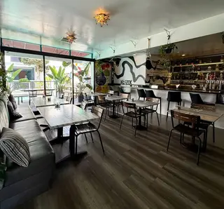 Attitude Cafe, american restaurant, Los Angeles