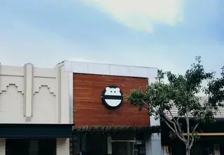 Mini Monster Cafe, cafe, Long Beach