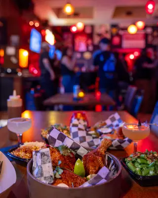 Brick & Bones, chicken restaurant, Dallas