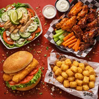 Solo Burgers & Wings, burger restaurant, Dallas