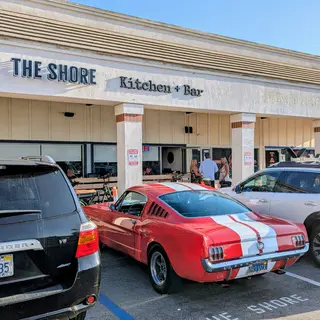 The Shore Kitchen + Bar, bar and grill restaurant, San Clemente