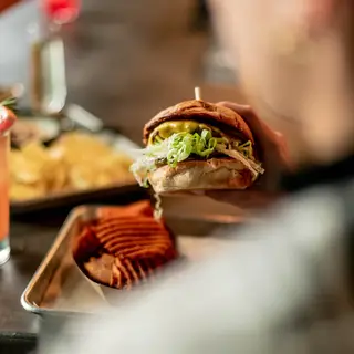 Mayer's Garden, sports bar, Dallas