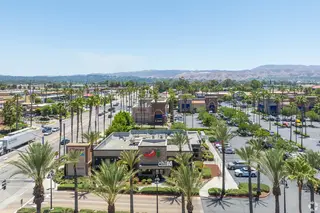 Redlands Town Center, shopping mall, Redlands