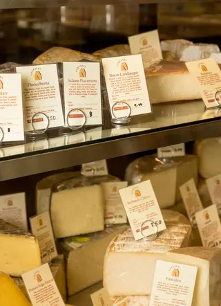 Agnes Restaurant & Cheesery, american restaurant, Pasadena