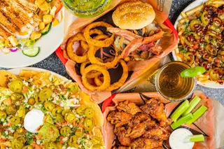 Bronco's Sports Bar & Grill, sports bar, Hurst