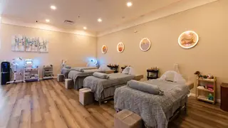 Vivian Head Spa & Wellness, spa, Frisco