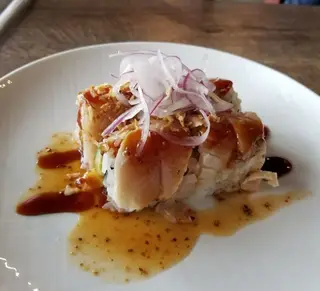 Niya Sushi, sushi restaurant, Huntington Beach