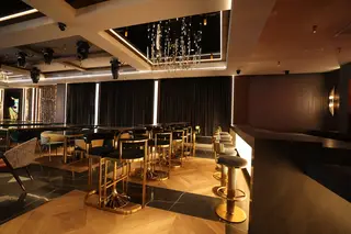 Le Brand Restaurant, restaurant, Glendale