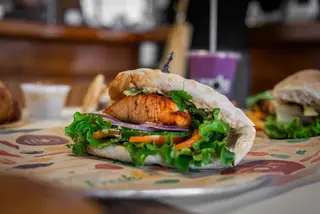 Lito's Kitchen, sandwich shop, Garland