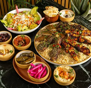 Shaks Mediterranean Bistro, mediterranean restaurant, Vista