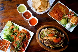 Campuzano Mexican Food, texmex restaurant, Cedar Hill