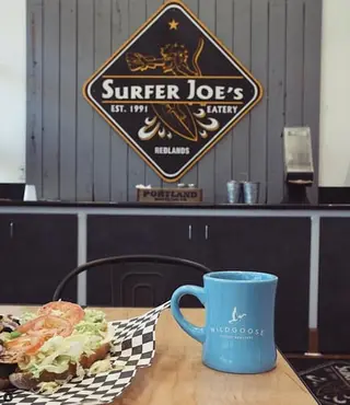 Surfer Joe's Eatery, pizza restaurant, Redlands