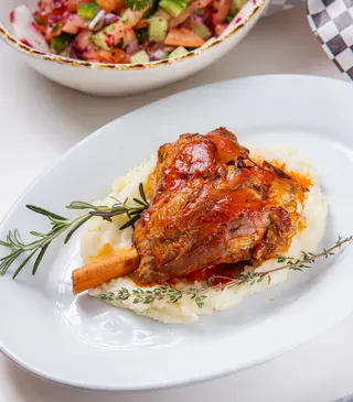 Nuka Cafe, mediterranean restaurant, Los Angeles