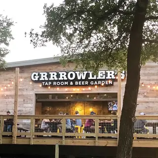 GRRROWLER'S Tap Room and Beer Garden, beer garden, The Colony