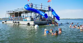 The Wave Party Boat, boat rental and training, Grand Prairie