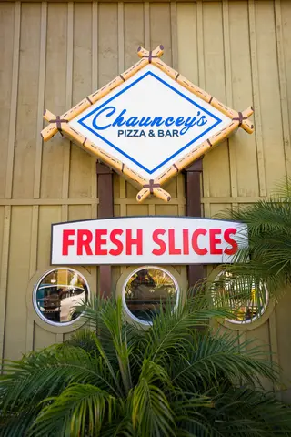 Chauncey's Pizza & Bar, pizza restaurant, Solana Beach