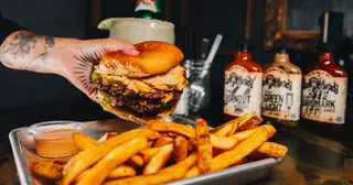 Gas Monkey Icehouse, bar and grill restaurant, The Colony