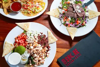 Offshore Tavern and Grill, bar and grill restaurant, San Diego