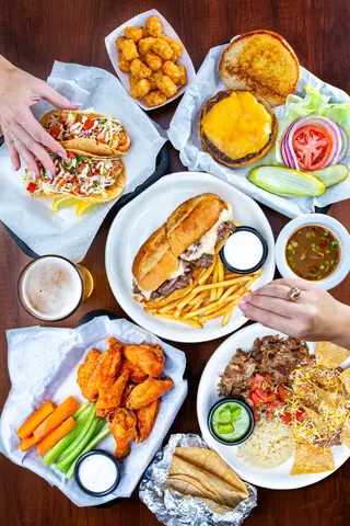 Mr. Peabody's Burgers and Ale, bar and grill restaurant, San Diego