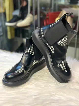 Majolie Designs, second hand store, San Diego