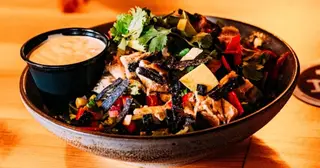 Mondays, bar and grill restaurant, San Diego