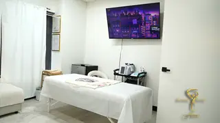 Beauty & Body by Flora, day spa, Woodland Hills