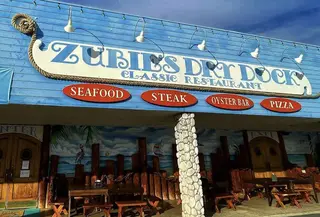 Zubies Dry Dock, bar and grill restaurant, Huntington Beach