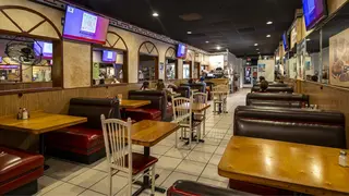 Las Cazuelas Restaurant & Pupuseria, salvadoran restaurant, Los Angeles