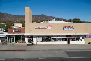 Cafe Bravo, mediterranean restaurant, Glendale